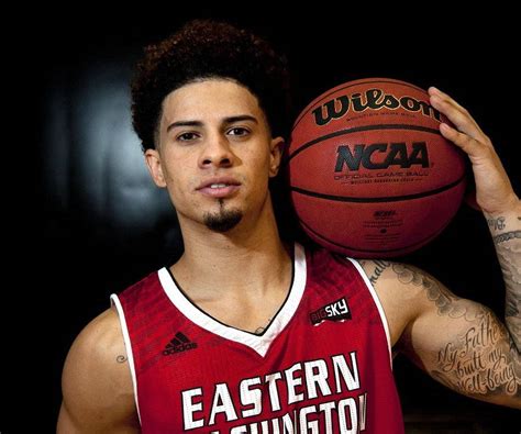 Austin McBroom Bio